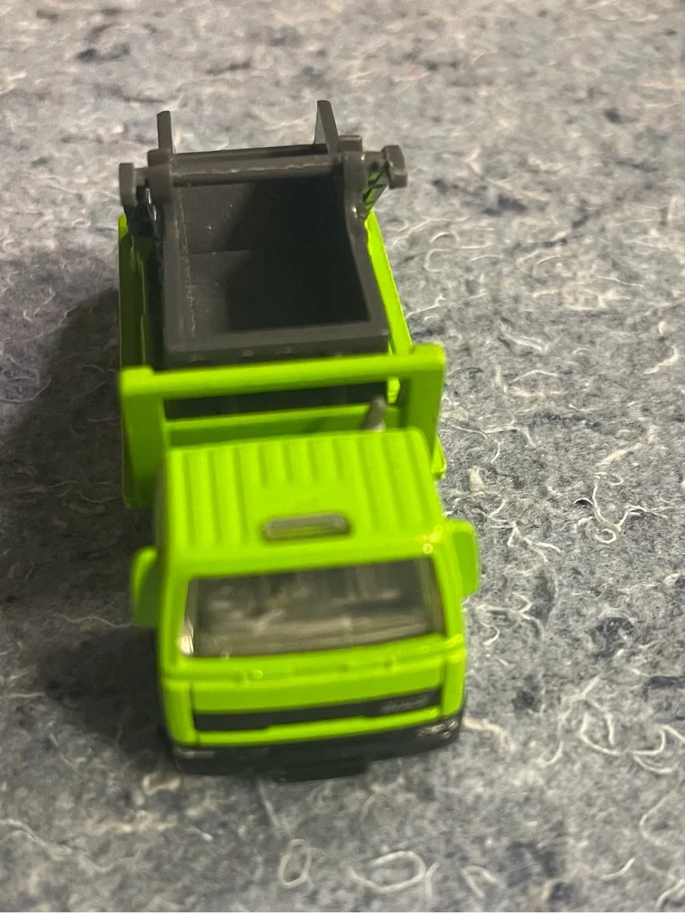 Matchbox DAF Skip Truck RW-016 and MBX Metal 2001 Police Car Security)